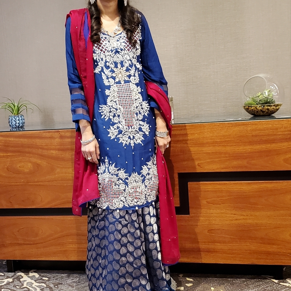 Beautiful Pakistani wedding wear kameez
